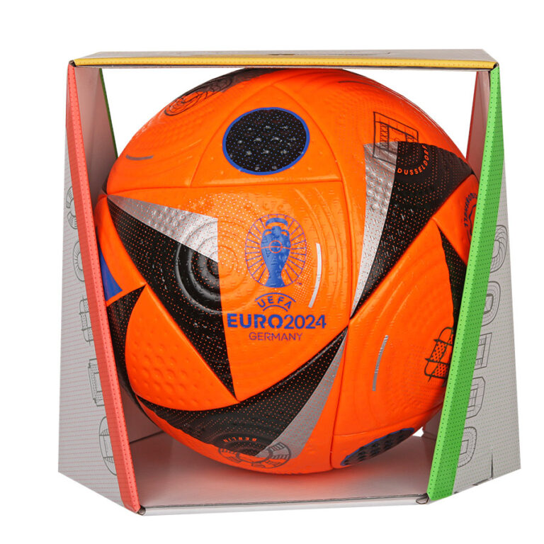 Piłka adidas Euro 2024 Pro Winter Fussballliebe 382
