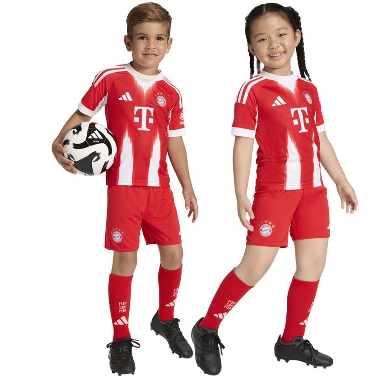 Bayern Monachium Adidas strój junior 510